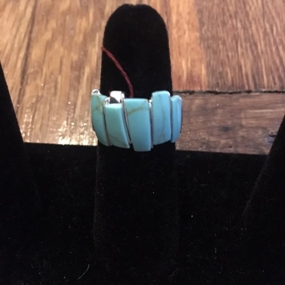 Sterling Silver Ring with turquoise stones size 5 - Picture 1 of 7